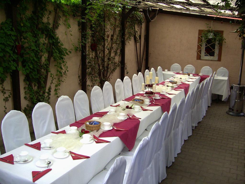 Gasthof & Pension Hause Halle  Zewnętrze zdjęcie